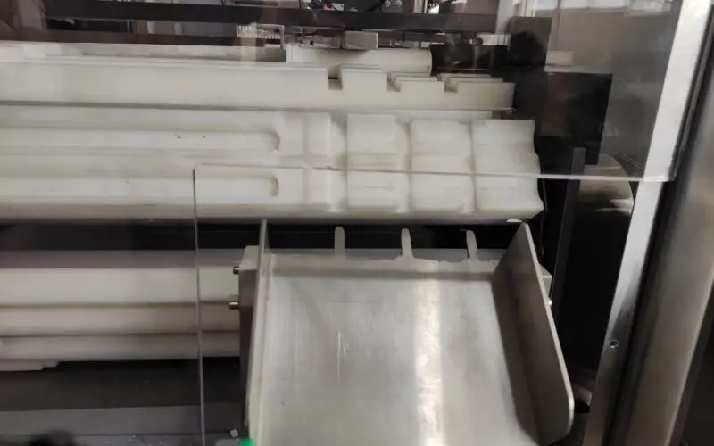 effervescent tablet packaging machine (5).jpg