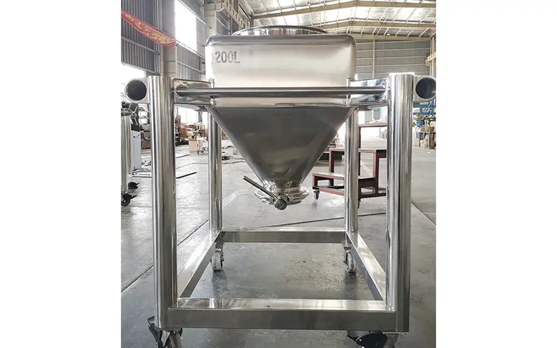 lifting bin blender.jpg