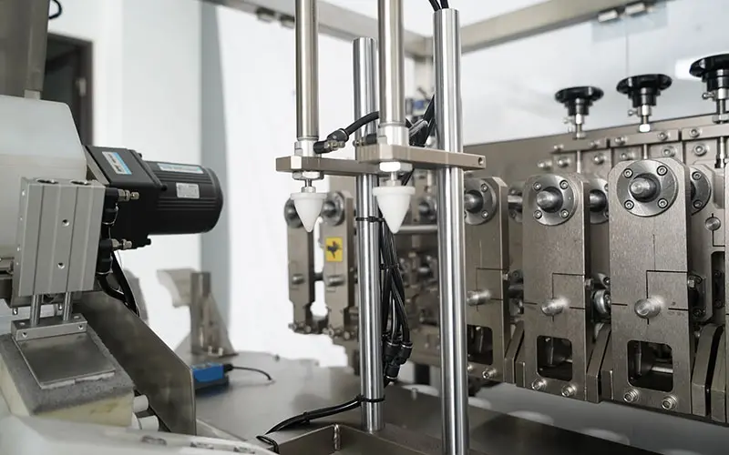 ointment filling machine (9).jpg