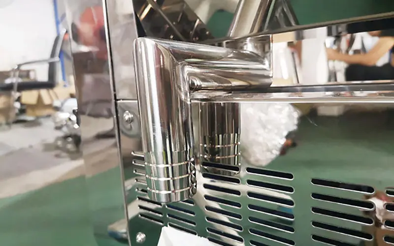 vertical capsule polisher (4).jpg