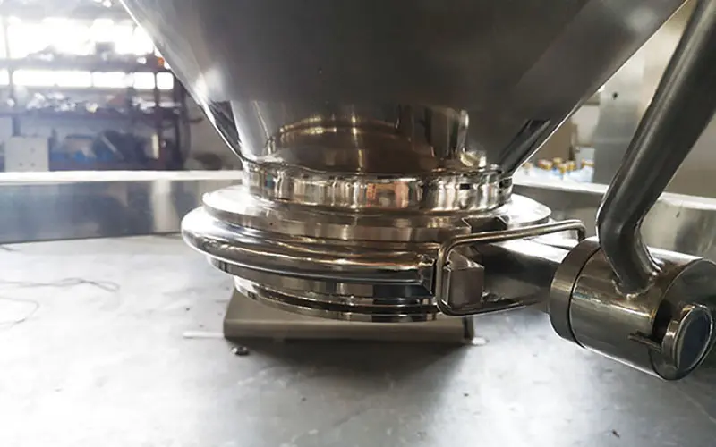 Post Bin Blender (4).jpg